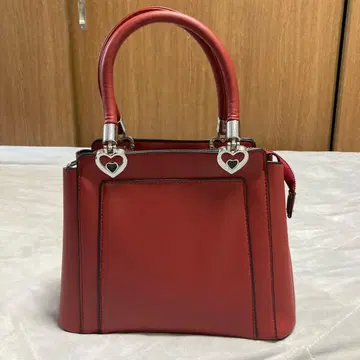 레드 하트 참 토트백