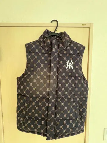 Robert Cavani 네이비 다운 베스트 사이즈 50