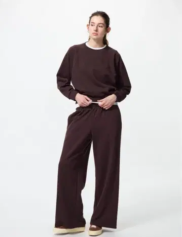 UNIQLO 유니클로 다크 브라운 맨투맨 셋업