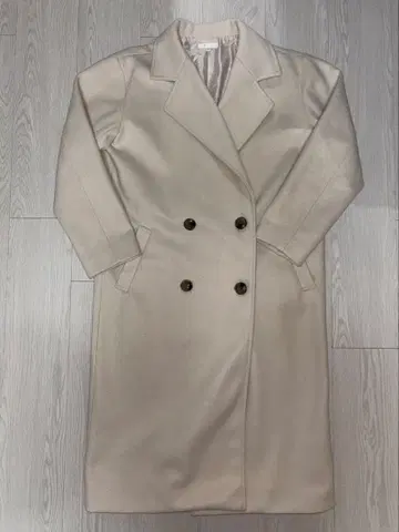 FUN 베이지 더블 브레스트 롱 코트 M 사이즈