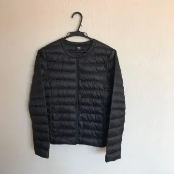 유니클로 울트라 라이트 다운 컴팩트 자켓 블랙 M