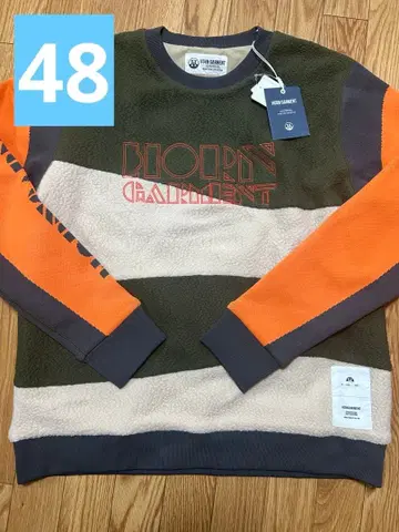 호른 가먼트 WORLD GARMENT 크루넥 스웨터