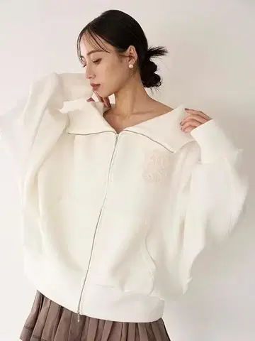 스나이델 볼륨 후드티 화이트