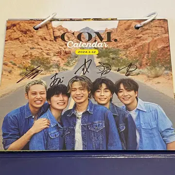 C.O.M. 달력 2024 사인 포함