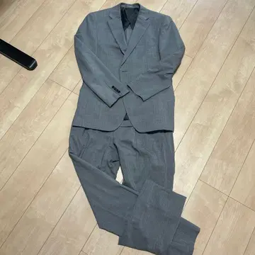 그레이 스트라이프 캐주얼 수트