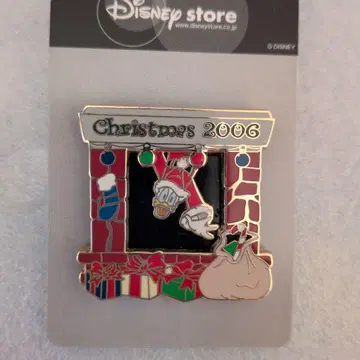 디즈니 스토어 크리스마스 도날드 핑 배치