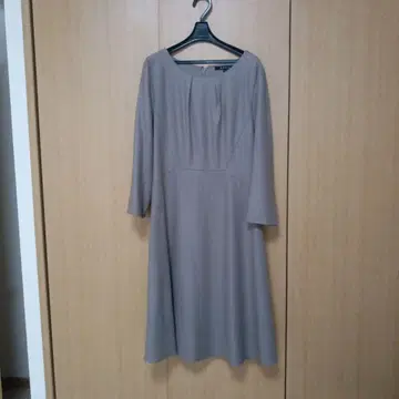 ketty 그레이지 무릎 기장 원피스 긴팔