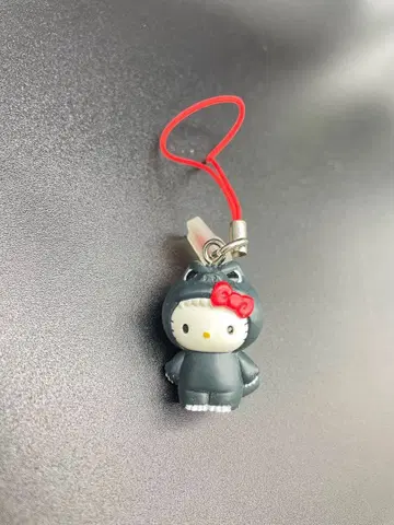 헬로키티 고질라 변신 스트랩