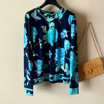 레오나르 *고급 코튼 크루넥 루즈핏 꽃무늬 티셔츠*L