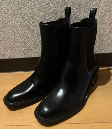 ZARA 블랙 사이드 고어 숏부츠