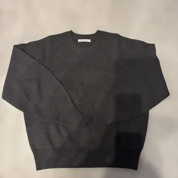 뷰티앤유스 밀라노 리브 스웨터 다크 그레이 긴팔 크루넥 니트