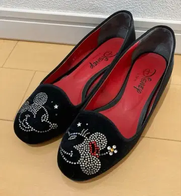 다이애나 x Disney 미키 펌프스 블랙