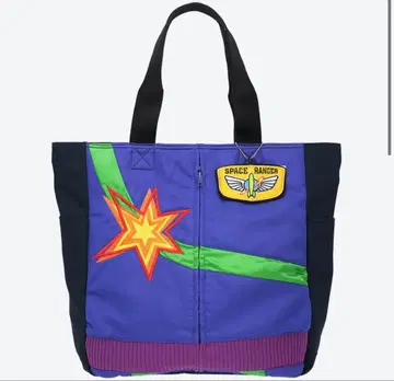 버즈 라이트이어의 애스트로 블래스터 토트백 버즈 토트