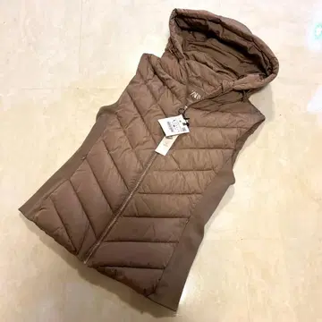 ZARA 베이지 다운 베스트 사이즈 L