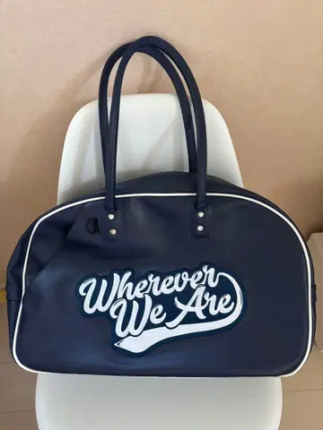 JO1 보스턴 백 Wherever We Are