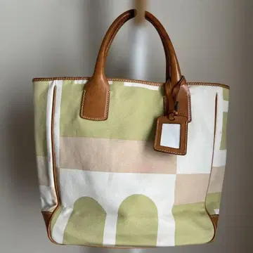 BALLY 기하학 패턴 토트백