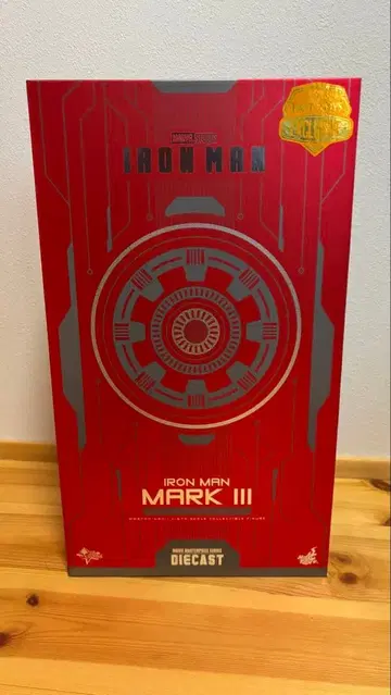 핫토이즈 아이언맨 마크3 (레드&실버 크롬 컬러)