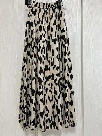 새상품급 room306 CONTEMPORARY 애니멀 패턴 맥시 스커트