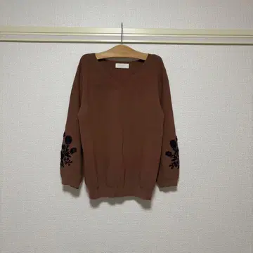 RIVE DROITE 자수 니트 상의 프리 사이즈