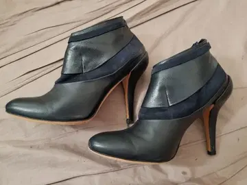 Vespucci 네이비 블랙 부티 하이힐