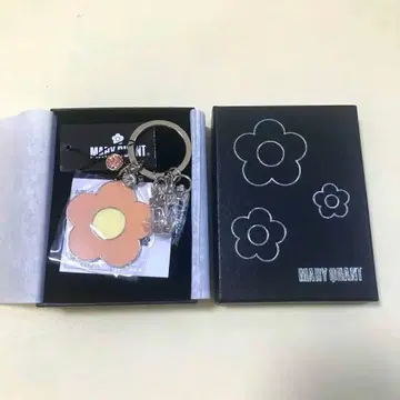 [ 미사용 새상품 ] MARY QUANT 꽃 모양 키링 박스 포함