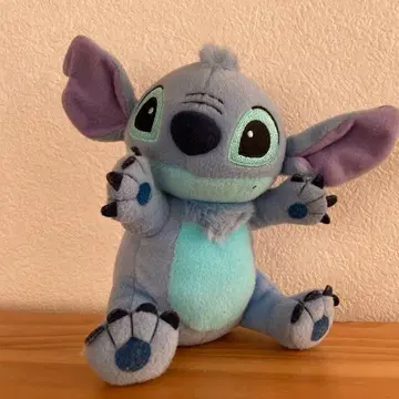 스티치 봉제 인형