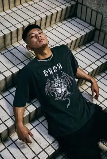 [ THE HOPE ] DADA 티셔츠 ( size.O ) 한정품