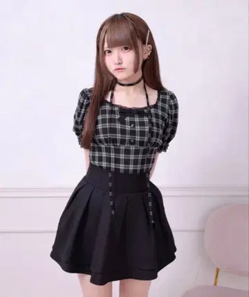 Palelfy 초커 포함 리본 상의 블랙 계열 기타