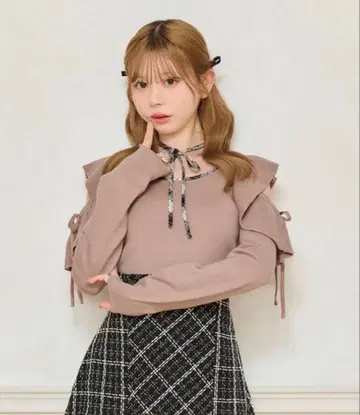 오픈 숄더 니트탑