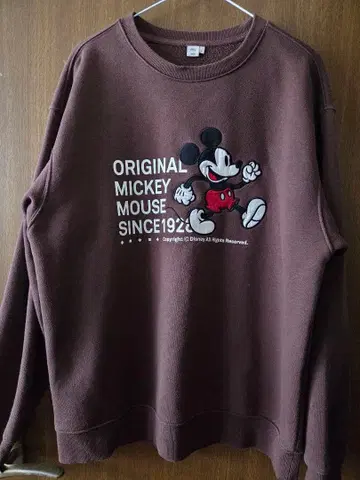 미키마우스 맨투맨 브라운