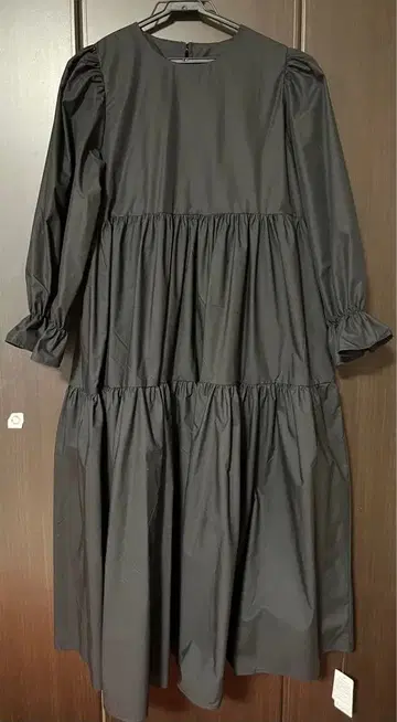 미사용 새상품 티어드 개더 롱 원피스