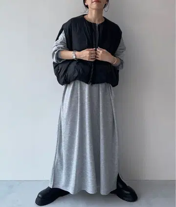 wee9s 미사용 새상품 슈퍼 루즈 라이트 스웨티 원피스