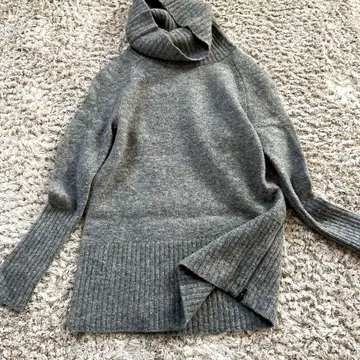 바나나리퍼블릭 그레이 울 혼방 긴팔 니트 스웨터