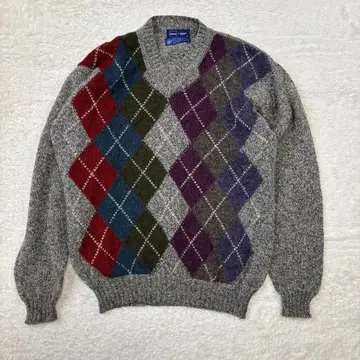 Kent 아가일 V넥 스웨터 퓨어 뉴 울 그레이 넉넉하게 세탁 가능