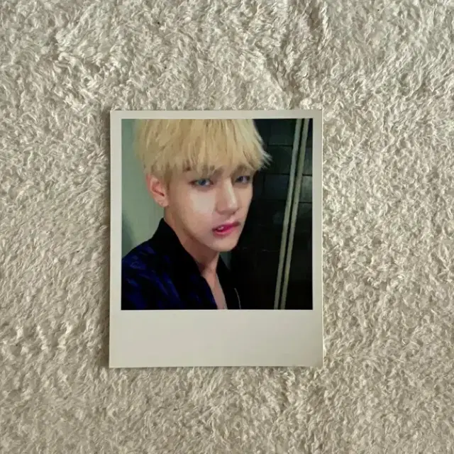 방탄소년단 뷔 포카 V