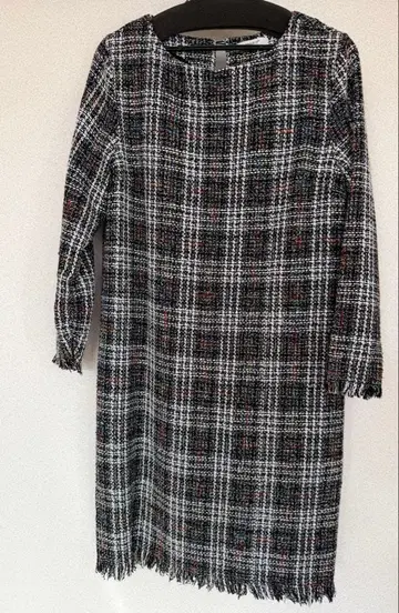 트위드 긴팔 무릎 기장 원피스