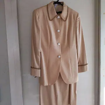 뉴요커 NEWYORKER 베이지 울 수트 7AR