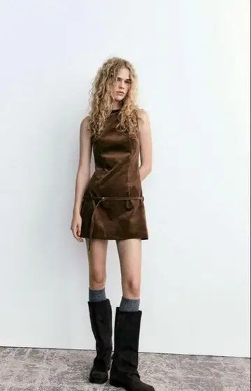 ZARA 코듀로이 미니 원피스