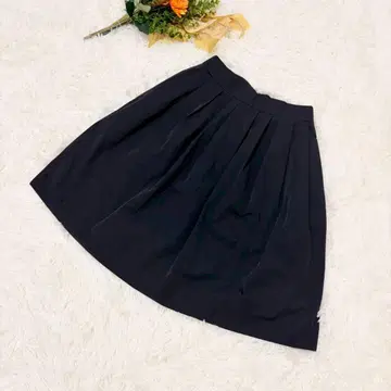 M-premierBLACK 스커트 턱 광택감 페미닌 무난