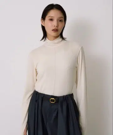 united tokyo 터틀넥