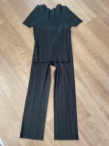 PLATS PLATS 블랙 스트라이프 팬츠 셋업