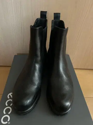 미사용에 가까운 ECCO 에코 사이드 고어 부츠 23.5cm