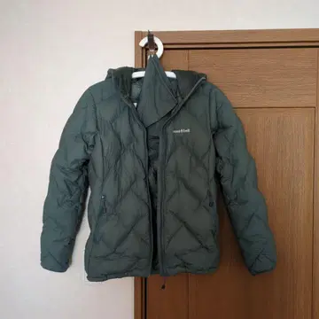 mont-bell 다운 자켓 다크 그린 M 사이즈