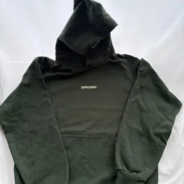 OUTDOORSY 다크 그린 후드 부착 후드티