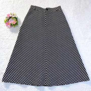 새상품급 [ellecy] 올 패턴 도트 A라인 스커트 (M) 일본제