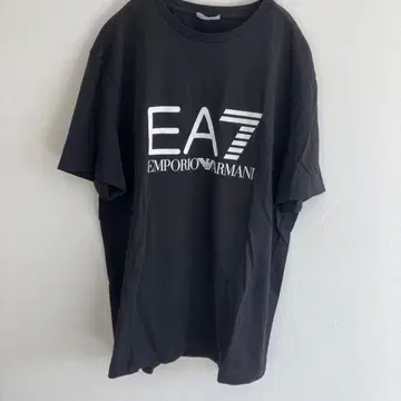 EA7 엠포리오 아르마니 블랙 티셔츠
