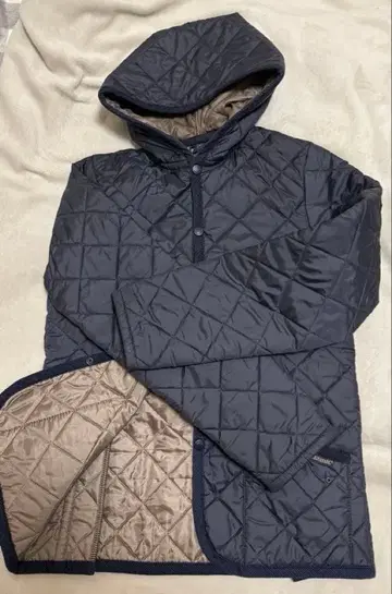 LAVENHAM 후드 부착 퀼팅 자켓 38