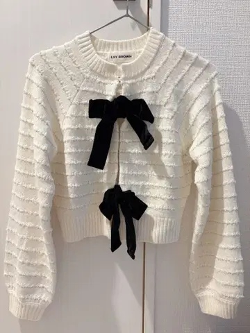 릴리 브라운 벨로아 리본 가디건