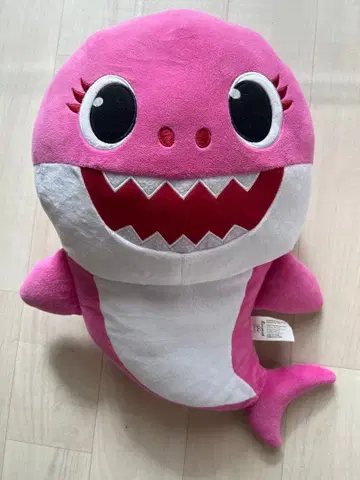 16일까지 가격 인하! 베이비 샤크 노래하는 봉제 인형 핑크