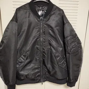 유니클로 +J 하이브리드 다운 블루종 MA-1 타입 블랙